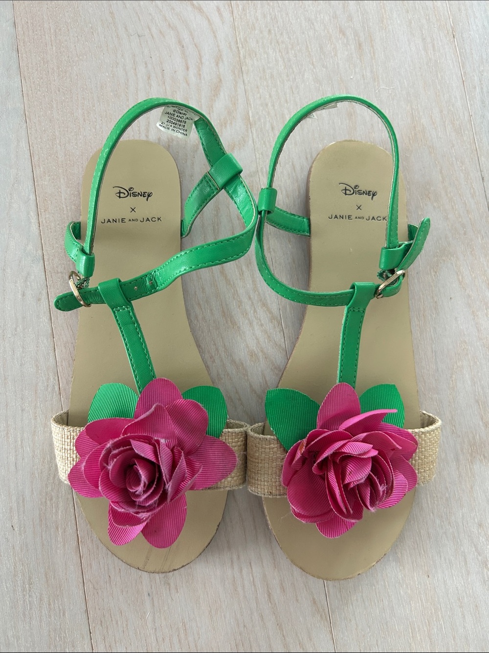 Janie and Jack Green Sandals with Pink Flower Accent